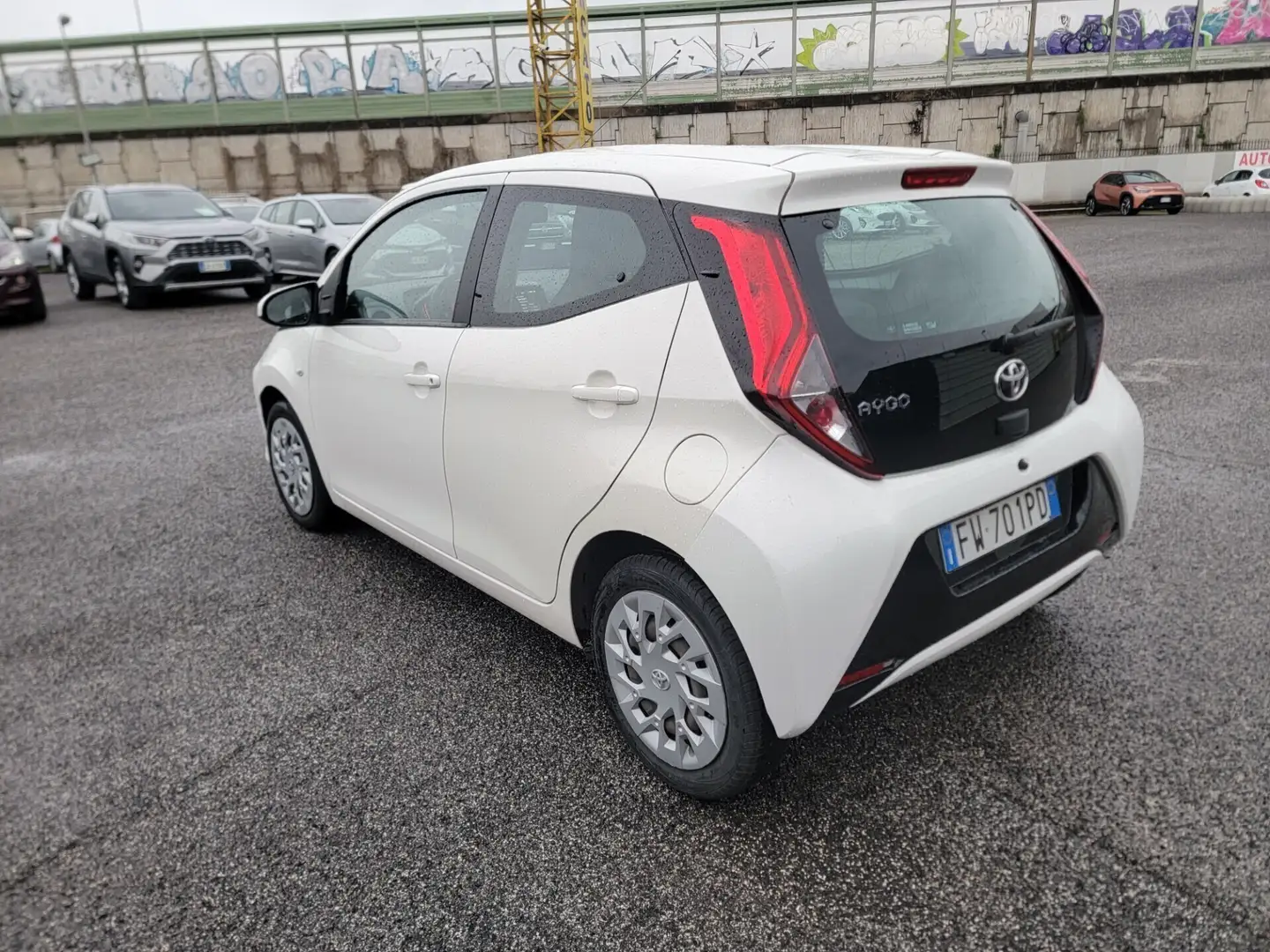Toyota Aygo Aygo 5p 1.0 x-play AUTOMATICA GARANZIA Weiß - 2