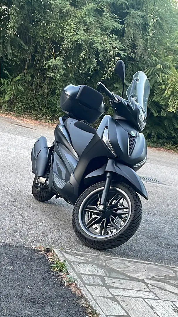 Piaggio Beverly 400 S HPE - 1
