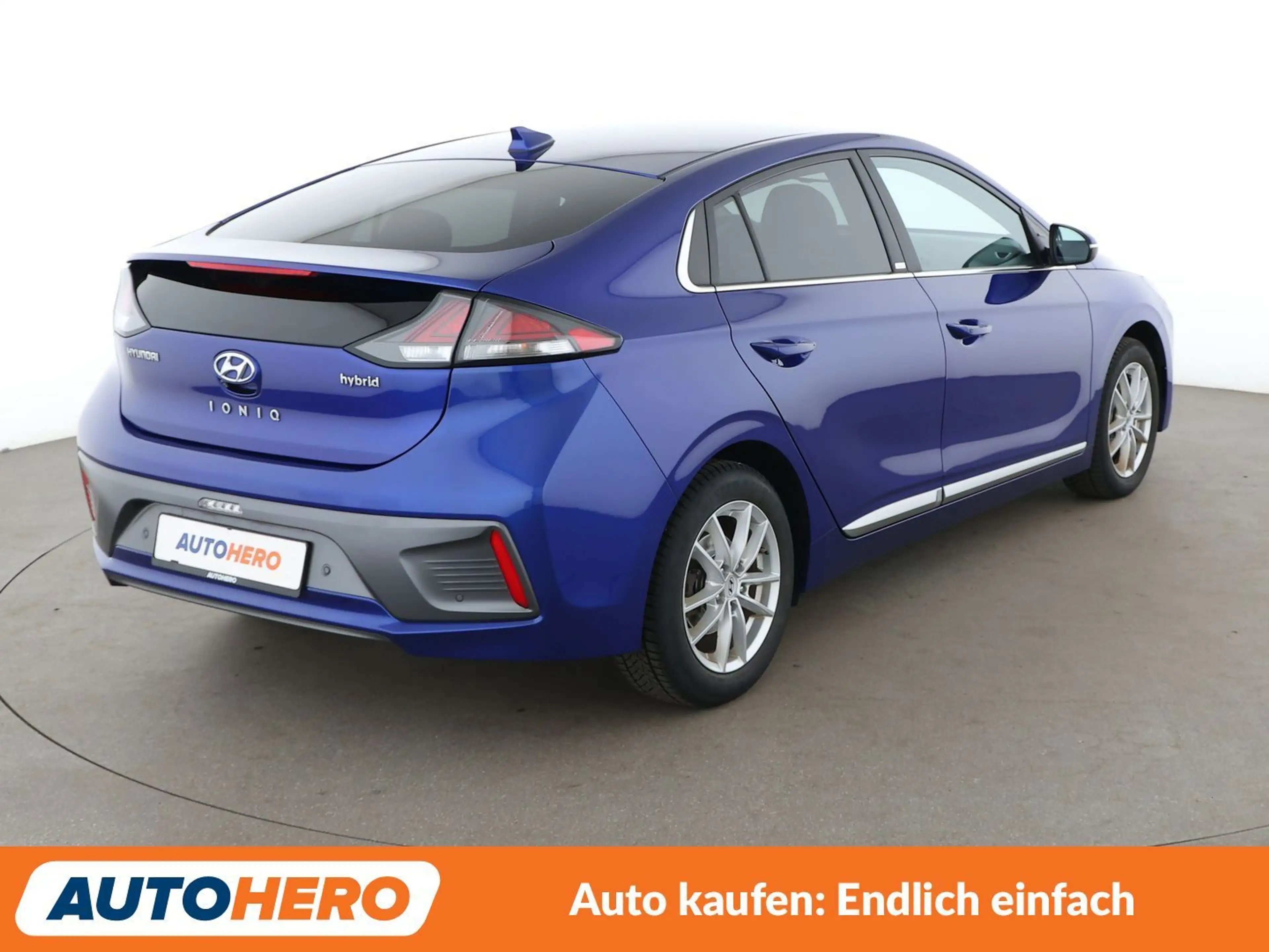 Hyundai IONIQ 1.6 Hybrid Style Aut.*LED*NAVI*TEMPO*CAM*PDC*SHZ* — photo 6