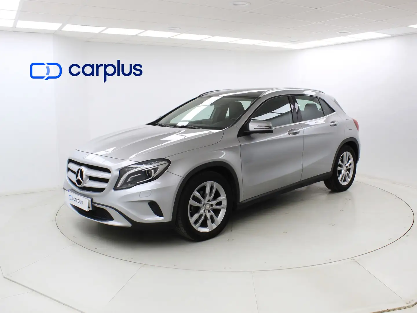 Mercedes-Benz GLA 200 200d Urban Gris - 1