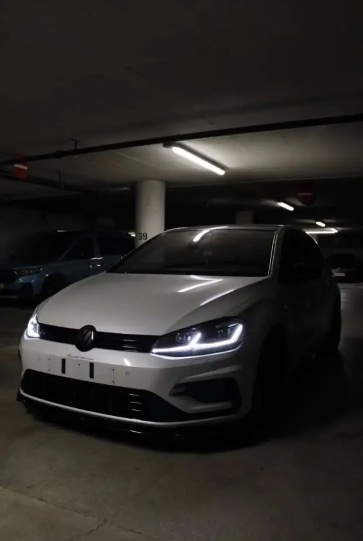 Volkswagen Golf R Variant 2,0 TSI DSG - 1