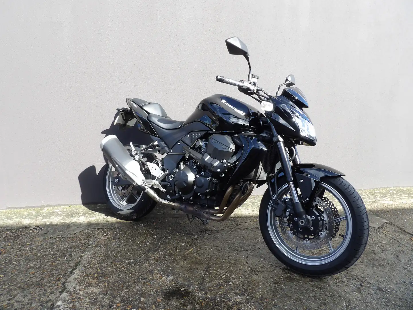 Kawasaki Z 750 Schwarz - 1