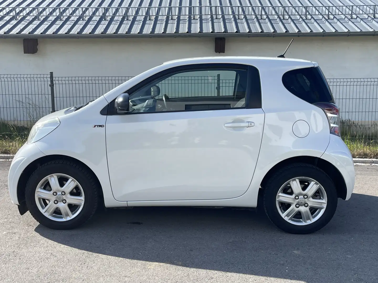 Toyota iQ 1.0 + Blanc - 1