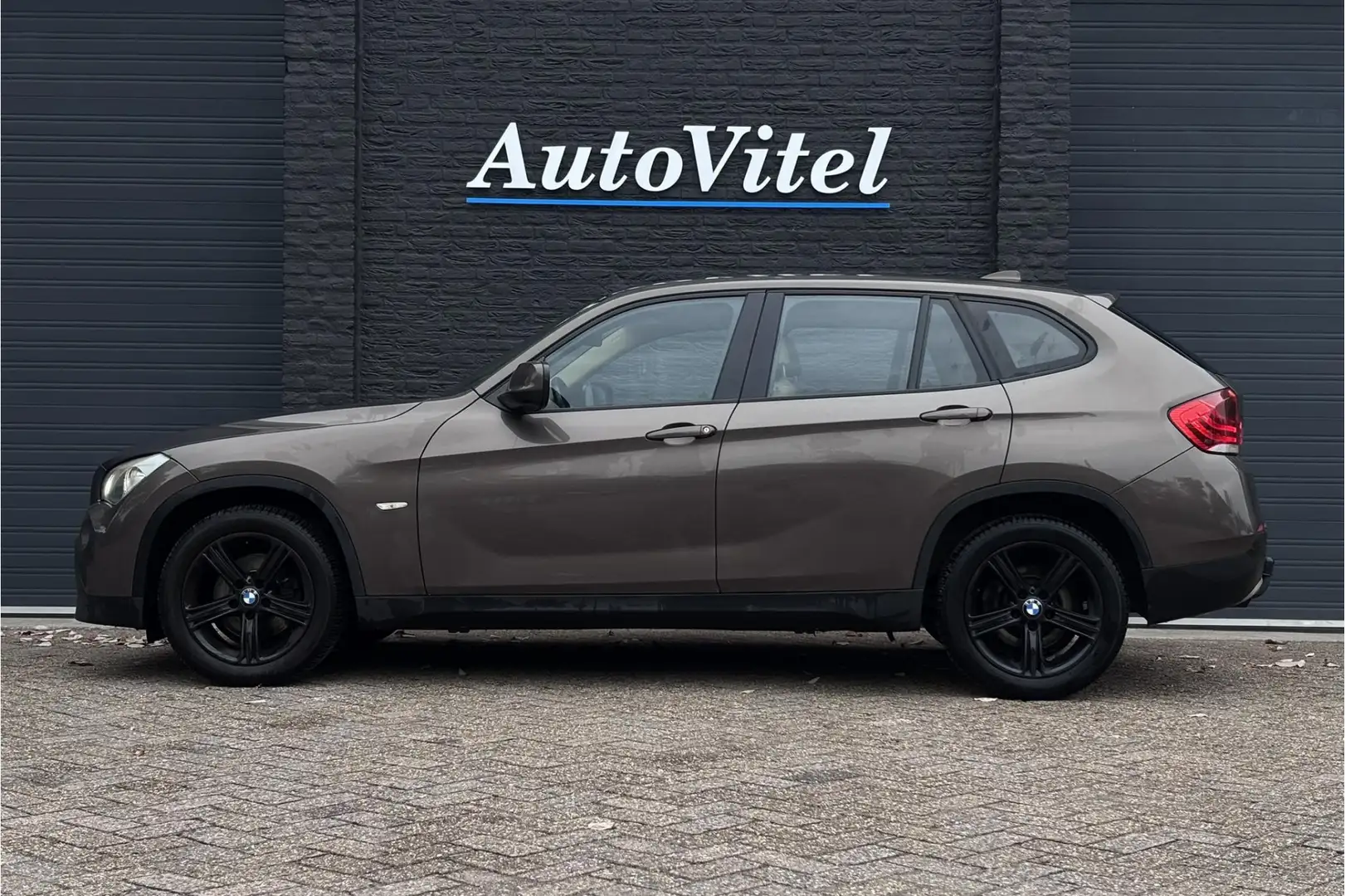 BMW X1 sDrive18i Executive | Leder | Stoelverwarming | Tr Marrone - 2