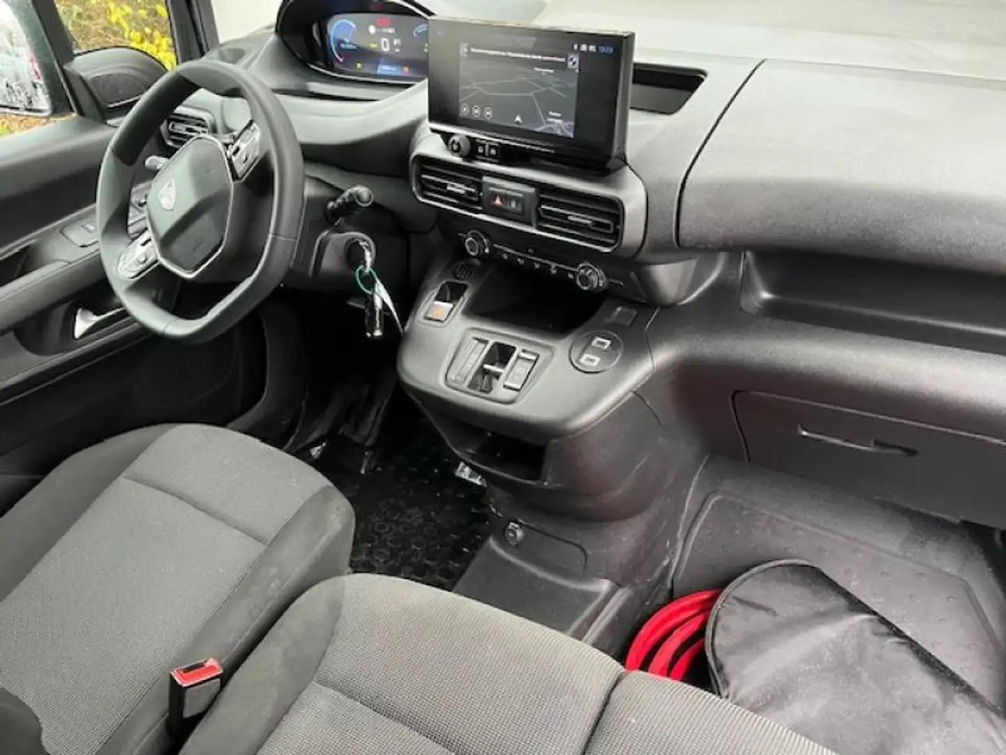 Peugeot Partner V e- Zwart - 2