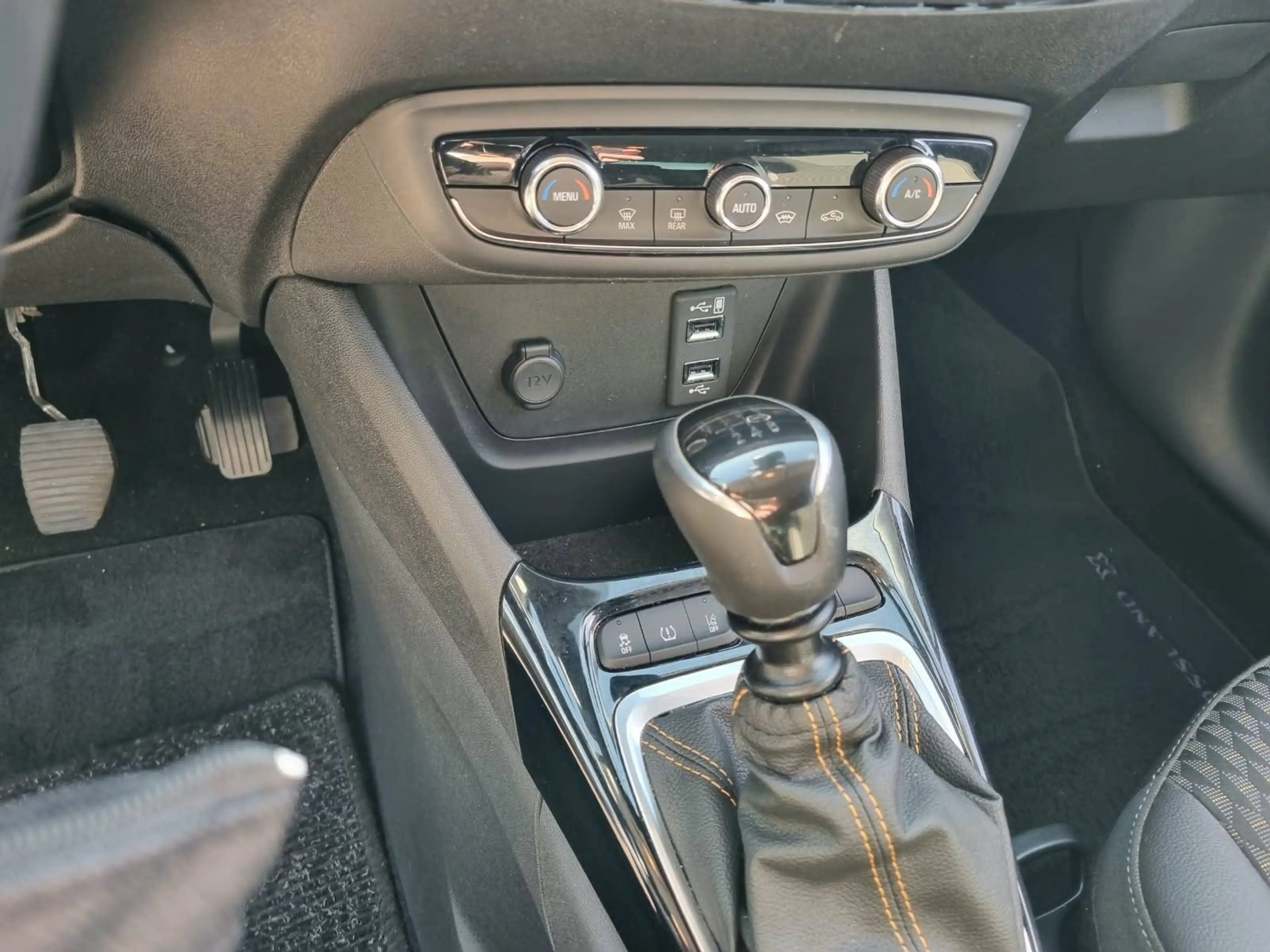 Opel Crossland X Innovation — photo 6