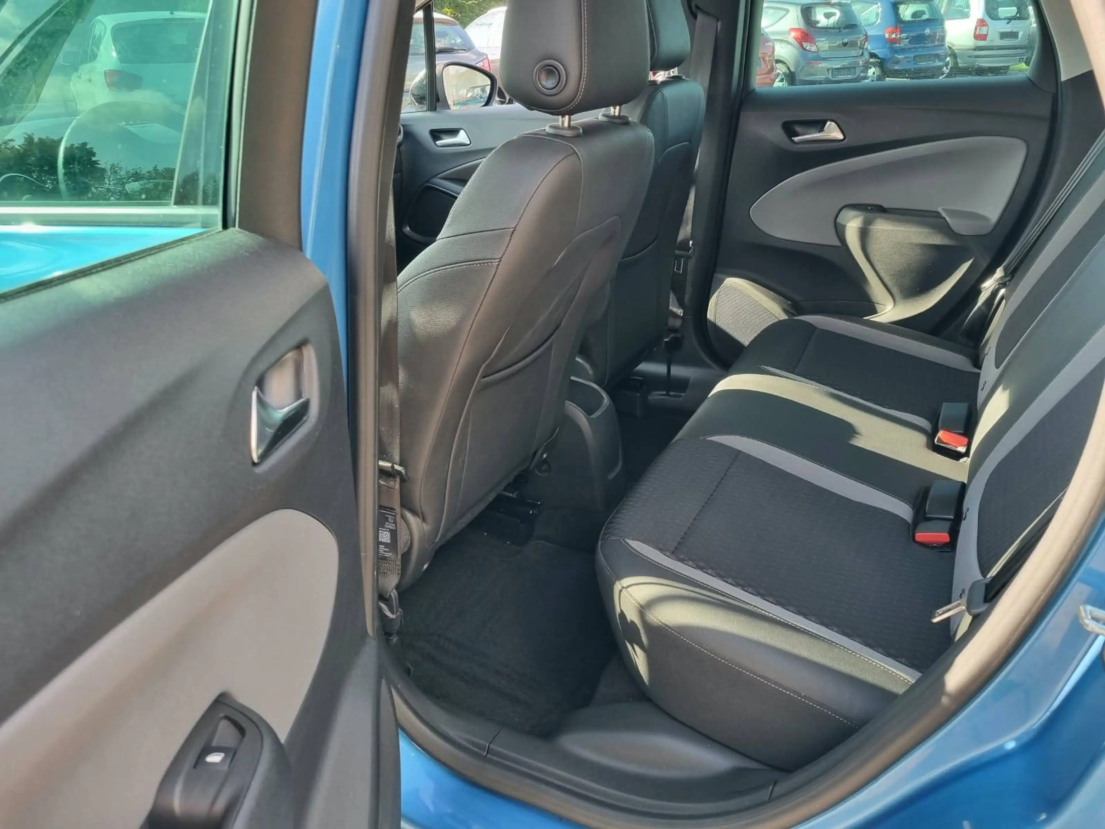 Opel Crossland X Innovation — photo 13
