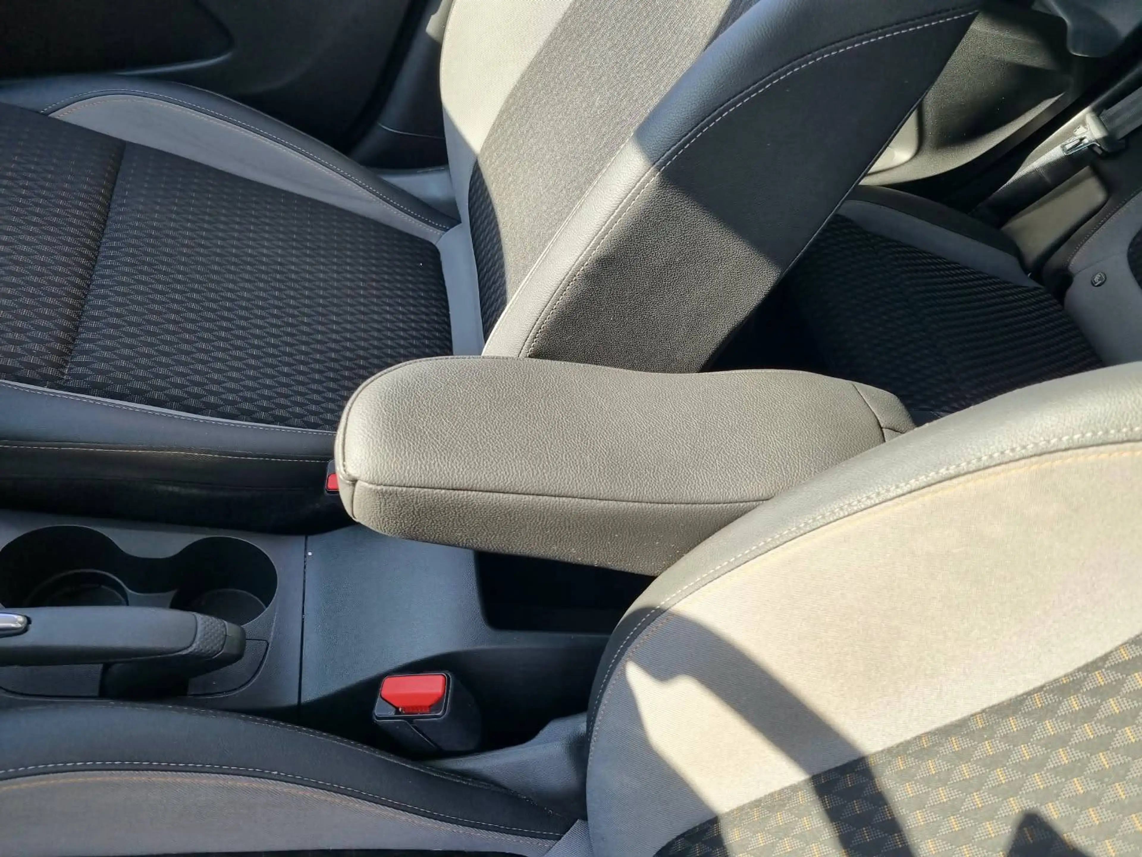 Opel Crossland X Innovation — photo 11