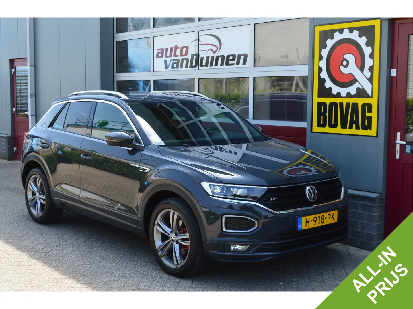 Volkswagen T-Roc 1.5 TSI Sport Business R O.a; PDC, Clima, ACC, Nav Grijs - 1