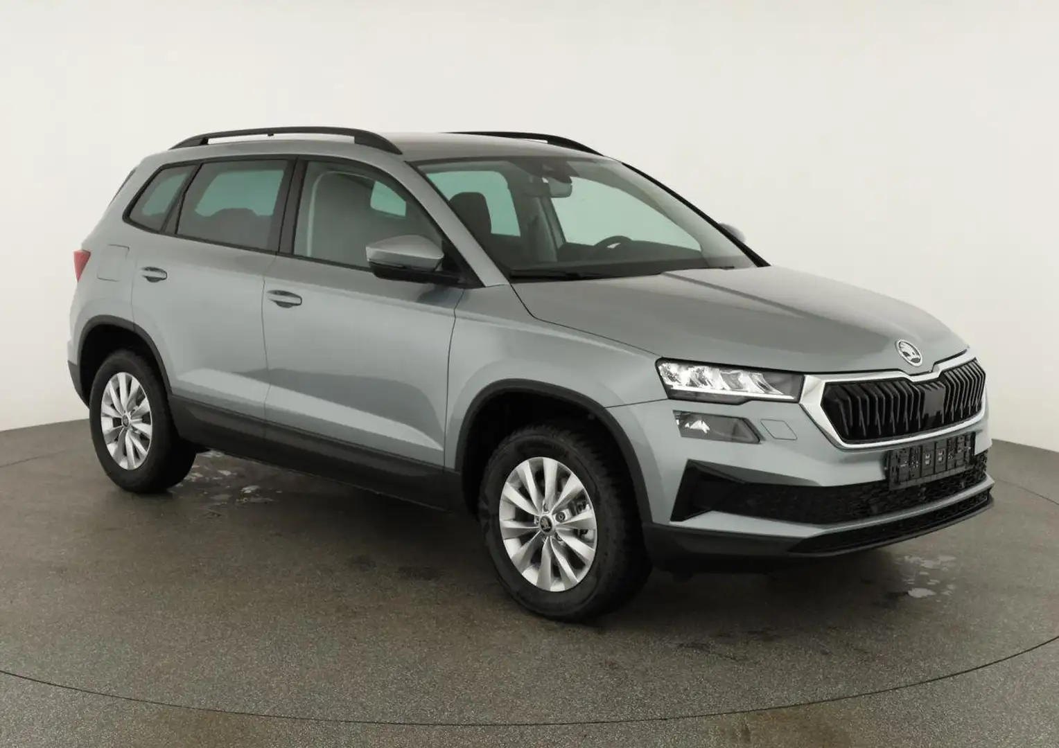 Skoda Karoq Selection 1.5 TSI DSG Selection, AHK, LED, Kame... Silber - 1