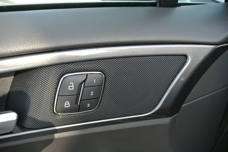 Ford Mondeo Traveller 2.0 EcoBlue TITANIUM * LEDER * PANO *AHK — photo 12