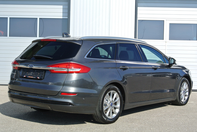 Ford Mondeo Traveller 2.0 EcoBlue TITANIUM * LEDER * PANO *AHK — photo 4