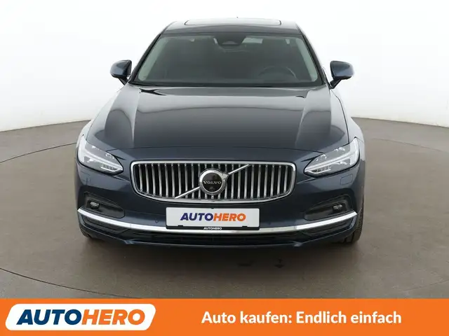 Volvo S90 view 9