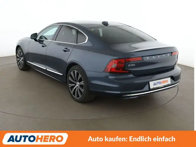 Volvo S90 view 4