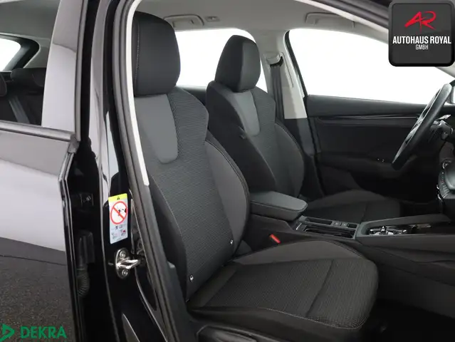 Skoda Octavia view 12
