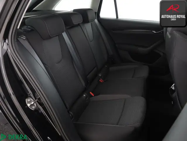 Skoda Octavia view 13