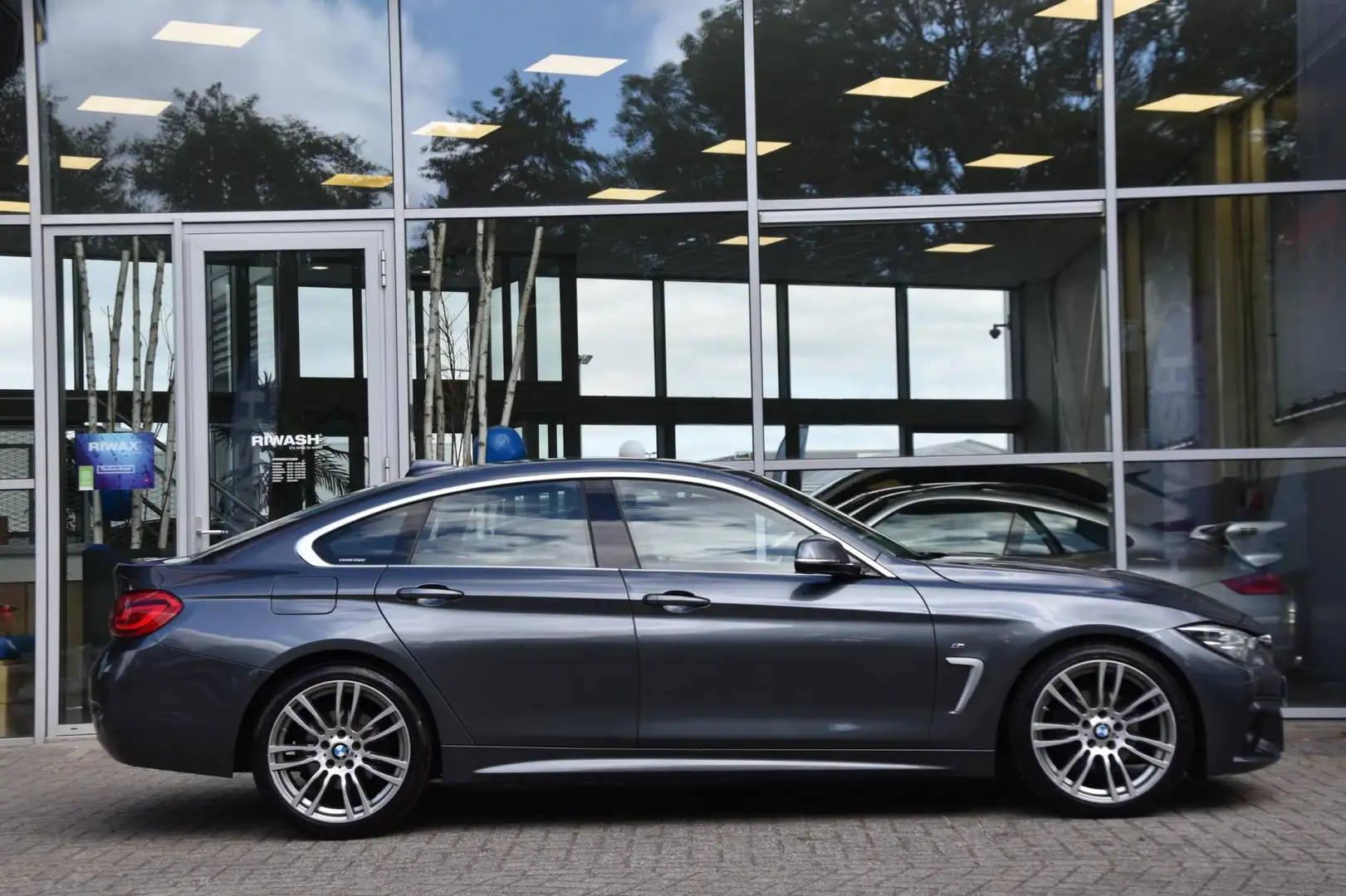 BMW 420 4-serie Gran Coupé 420i High Executive M-Pakket Ai Gris - 2