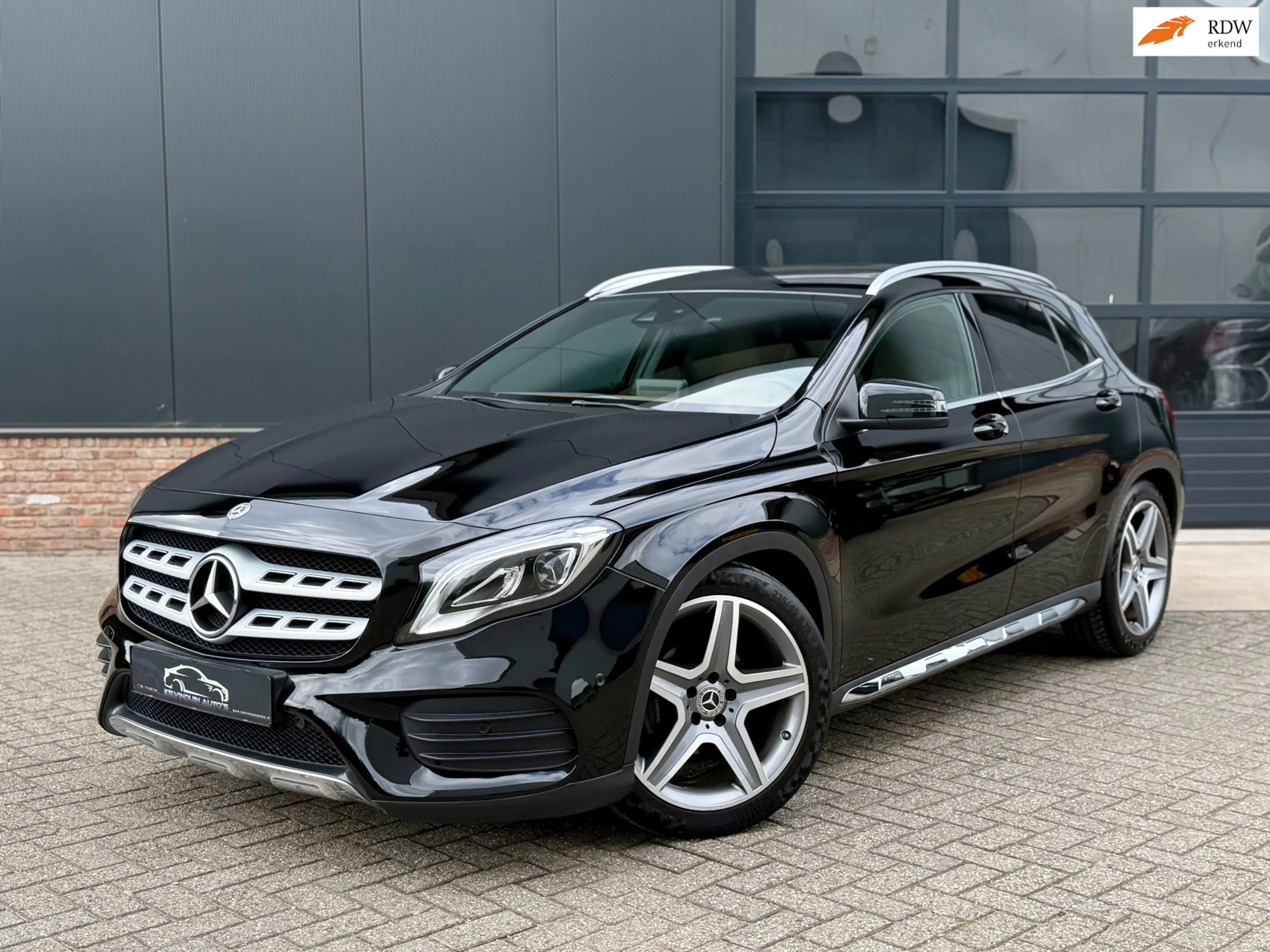 Mercedes-Benz GLA 180 AMG Line Automaat| 2018 | 66.111 km | Leder | CarP
