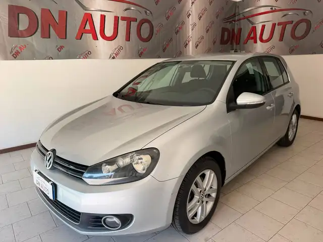 Volkswagen Golf view 2