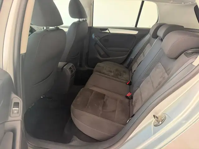Volkswagen Golf view 23