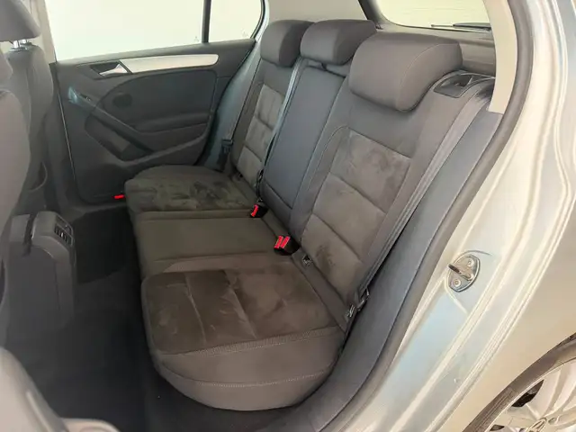 Volkswagen Golf view 24