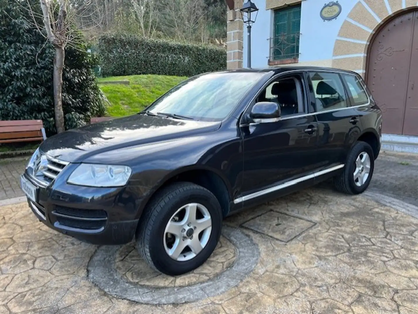 Volkswagen Touareg 2.5TDI R5 Negro - 1