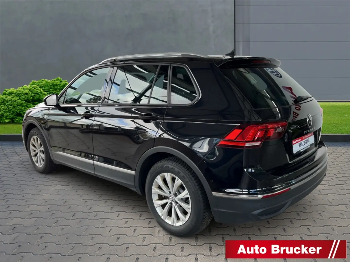 Volkswagen Tiguan United 1.5 TSI LED+SHZ+Navi+3-Zonen-Klimaautomatik Noir - 2
