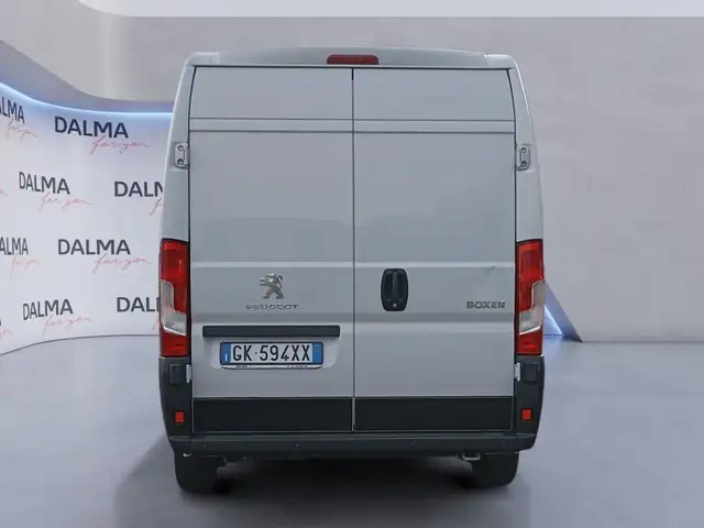 Peugeot Boxer view 4