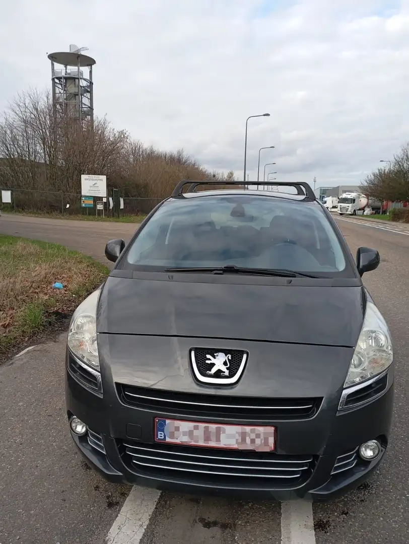 Peugeot 5008 HDI FAP 110 Premium Grijs - 1