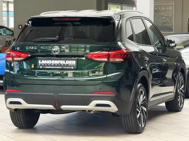 MG ZS view 3