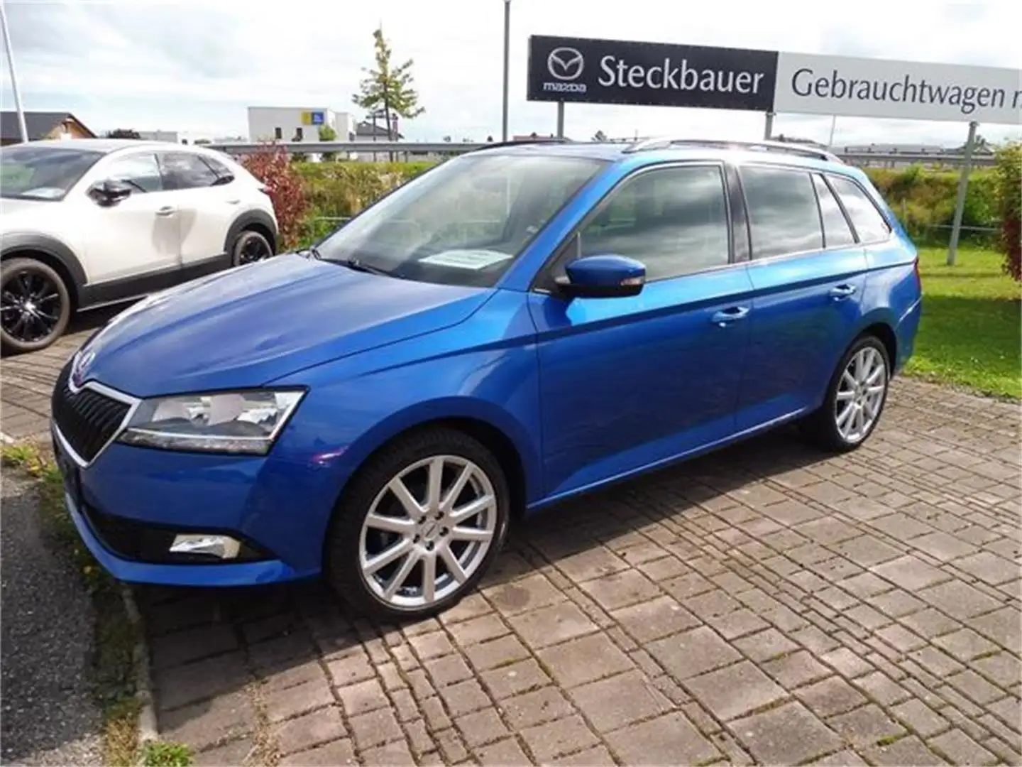 Skoda Fabia Kombi Ambition 1,0 TSI Bleu - 1