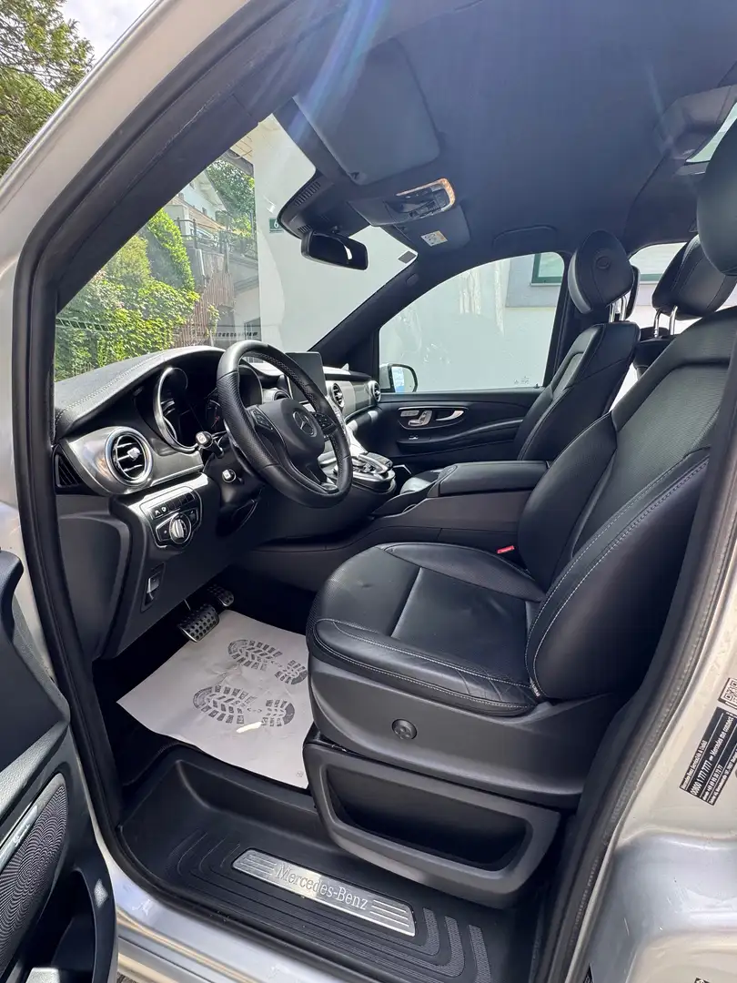 Mercedes-Benz V 250 Exclusive AMG Line Vollausstattung Silber - 2