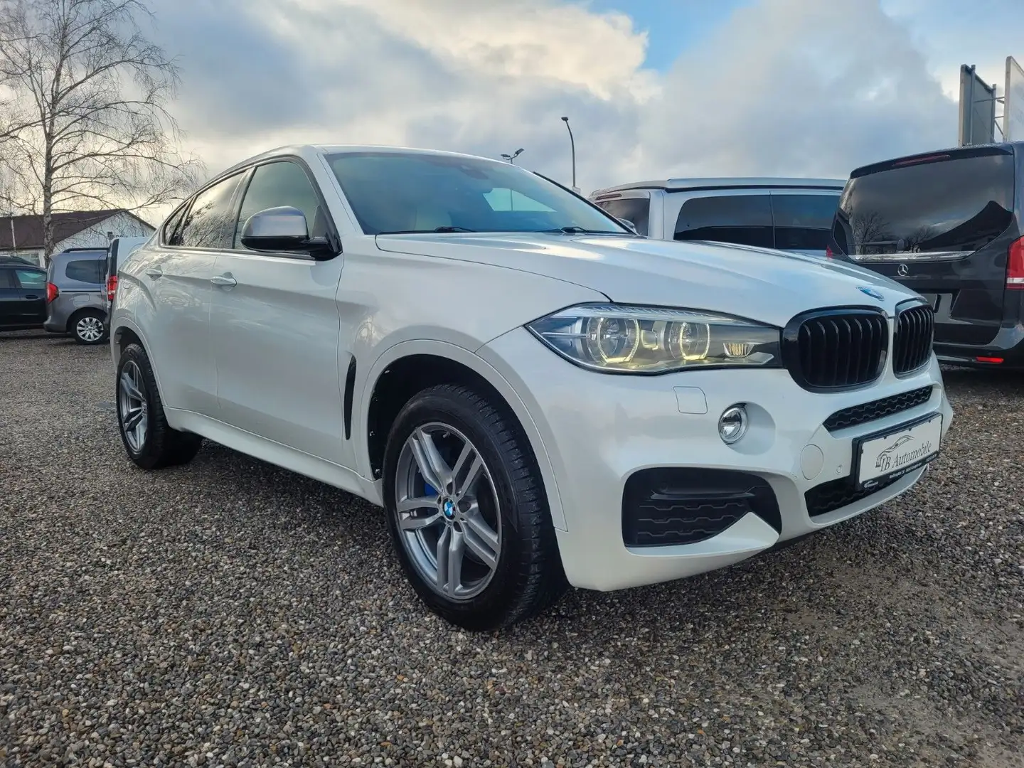 BMW X6 M50 d 1.Hand*HUD*H&K*KEYLESS*LED*KAMERA*uvm.. Blanc - 2