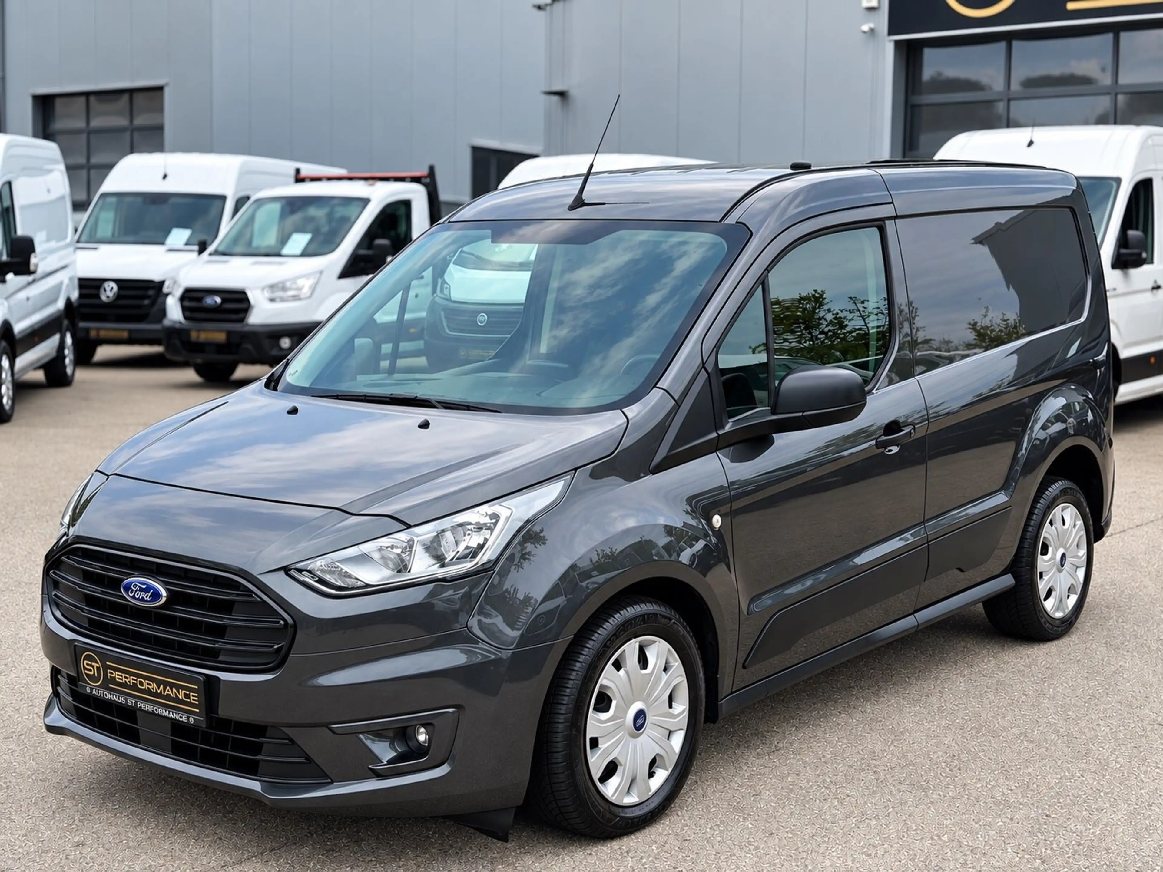 Ford Transit Connect L1 KLIMA NAVI KAMERA SHZ 1HAND