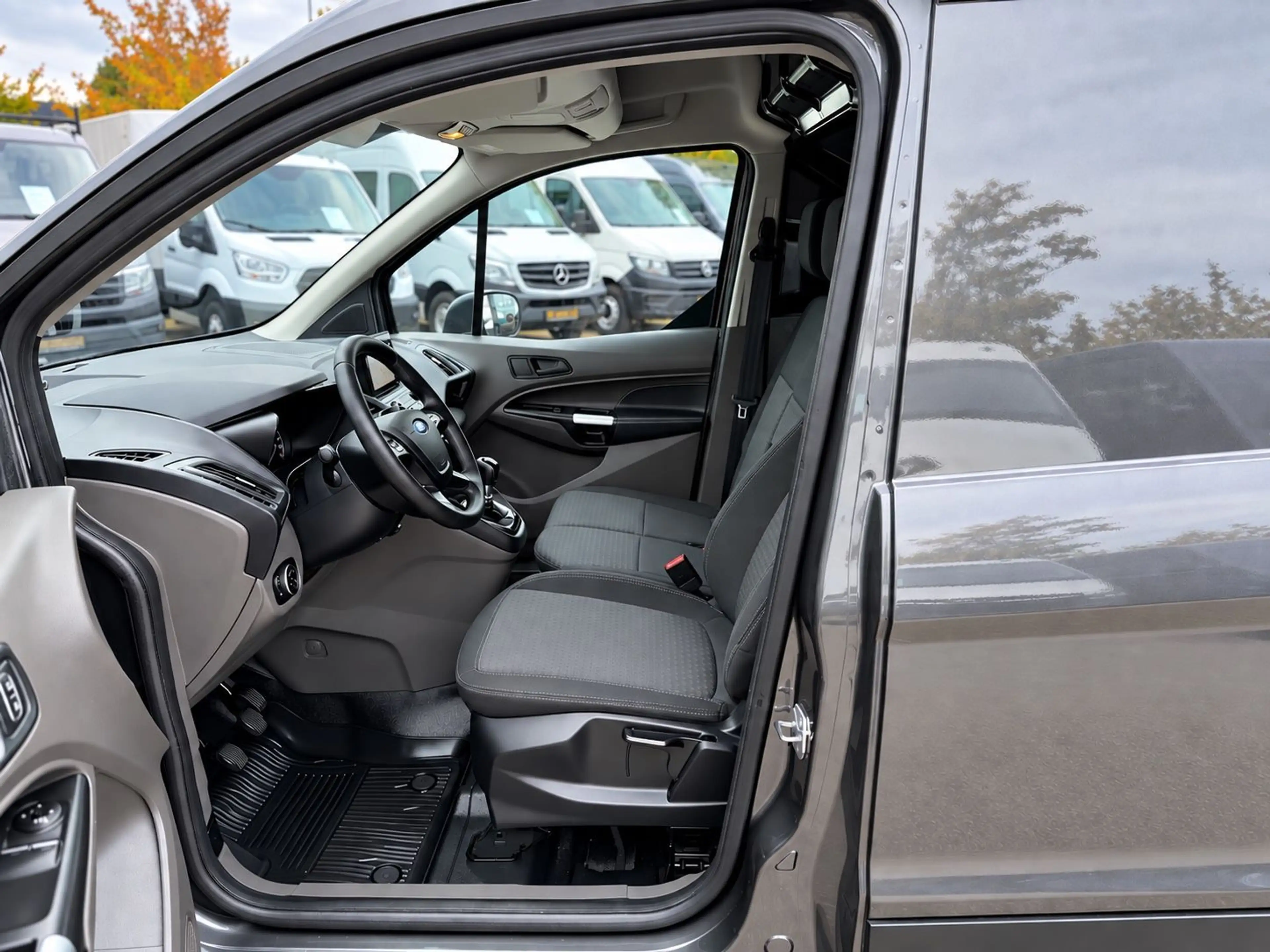 Ford Transit Connect L1 KLIMA NAVI KAMERA SHZ 1HAND — photo 8