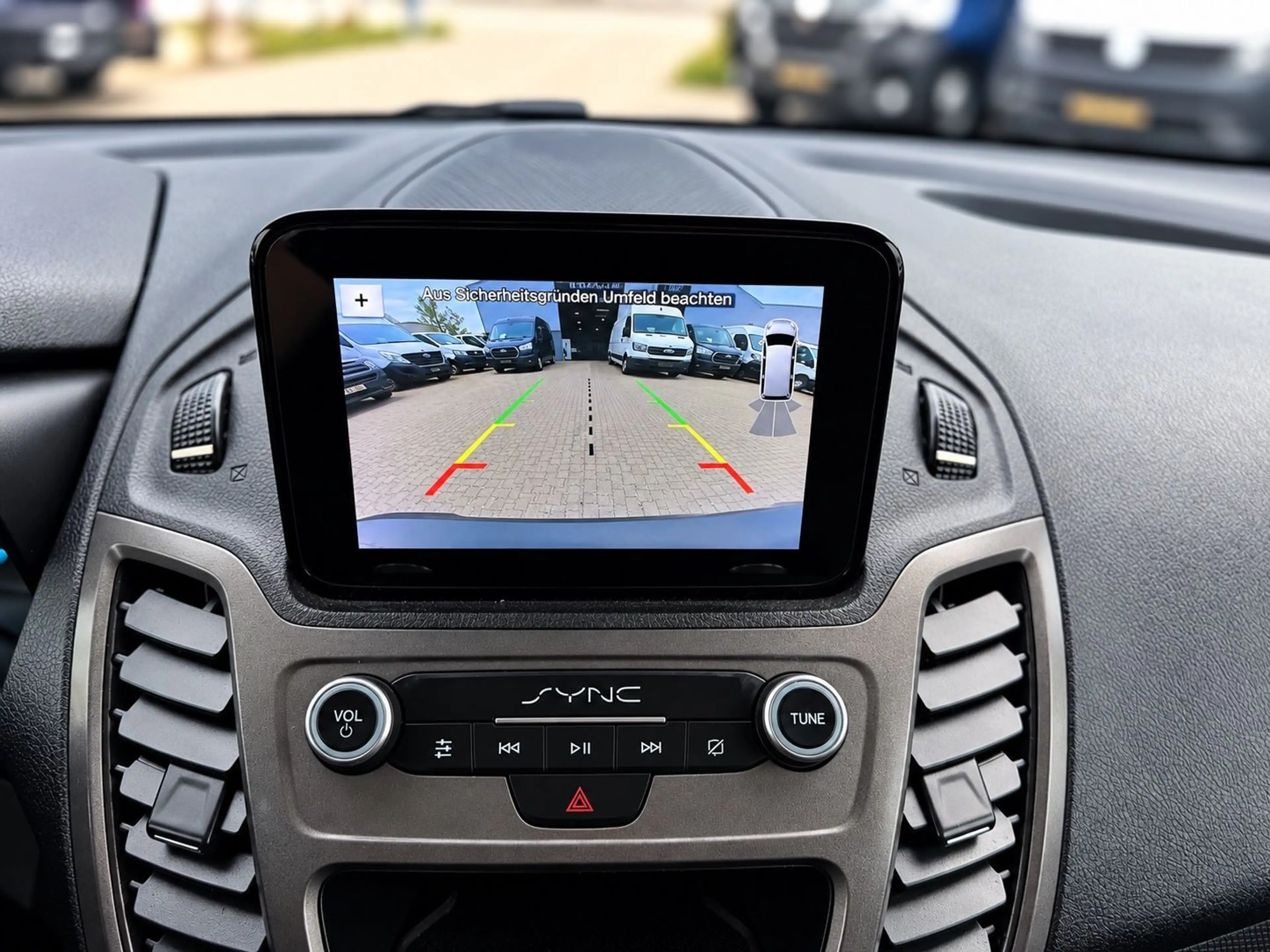 Ford Transit Connect L1 KLIMA NAVI KAMERA SHZ 1HAND — photo 14