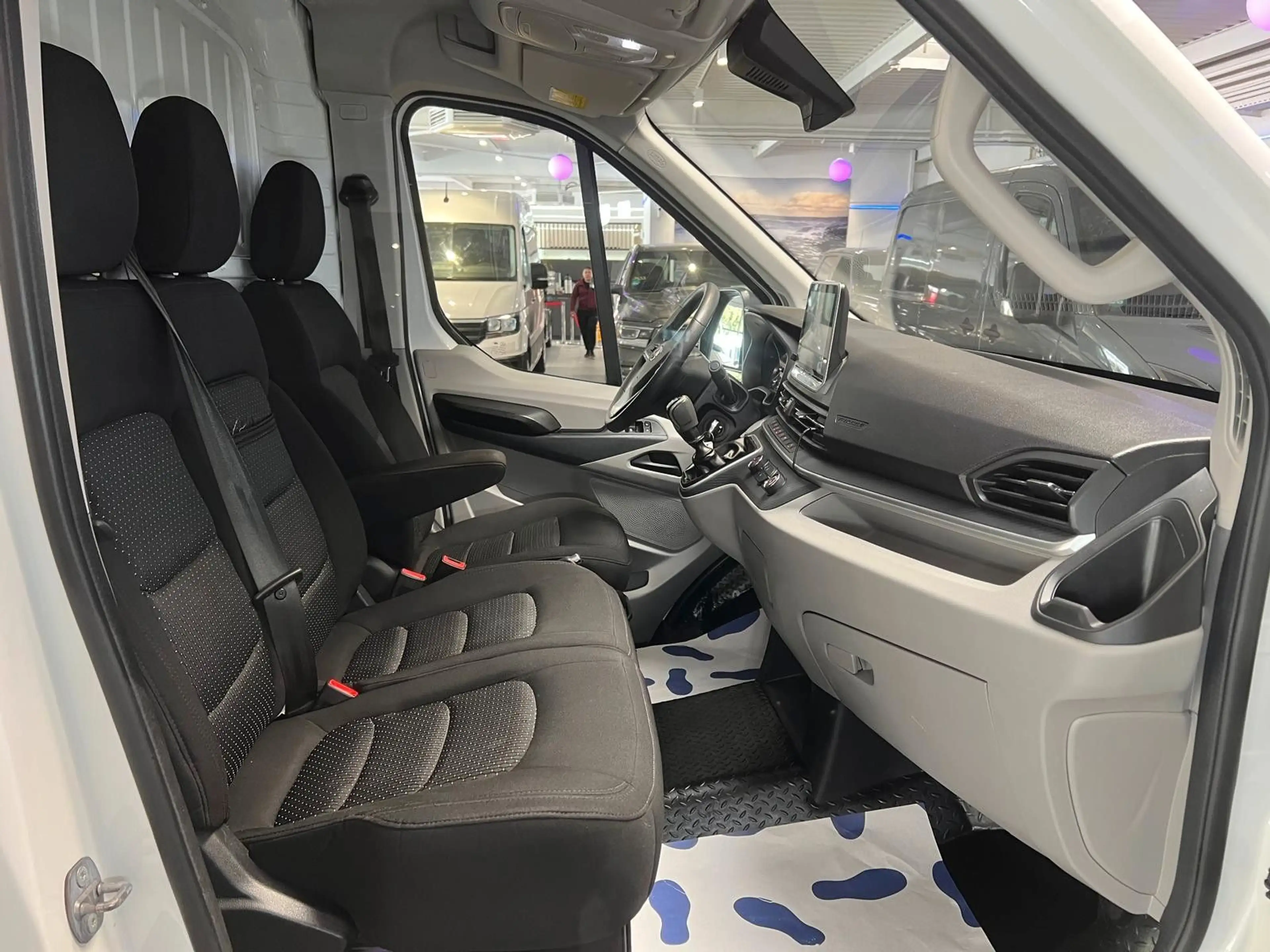Maxus Deliver 9 Luxury TDI Hoch+Lang*L3-H2*Garantie* — photo 14