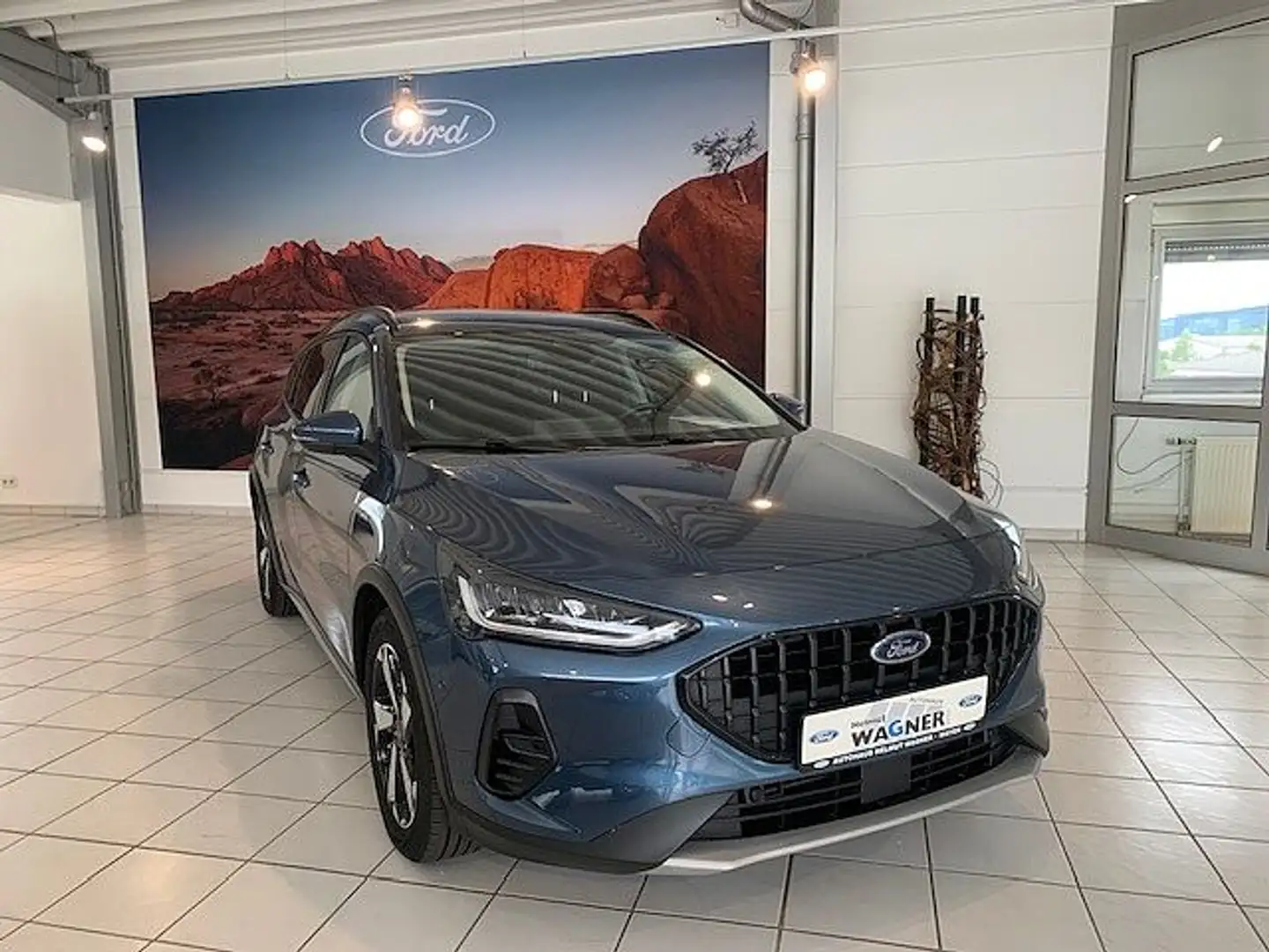 Ford Focus Turnier 1.0  ACTIVE X/RFK/TWA/PANO-D Bleu - 1