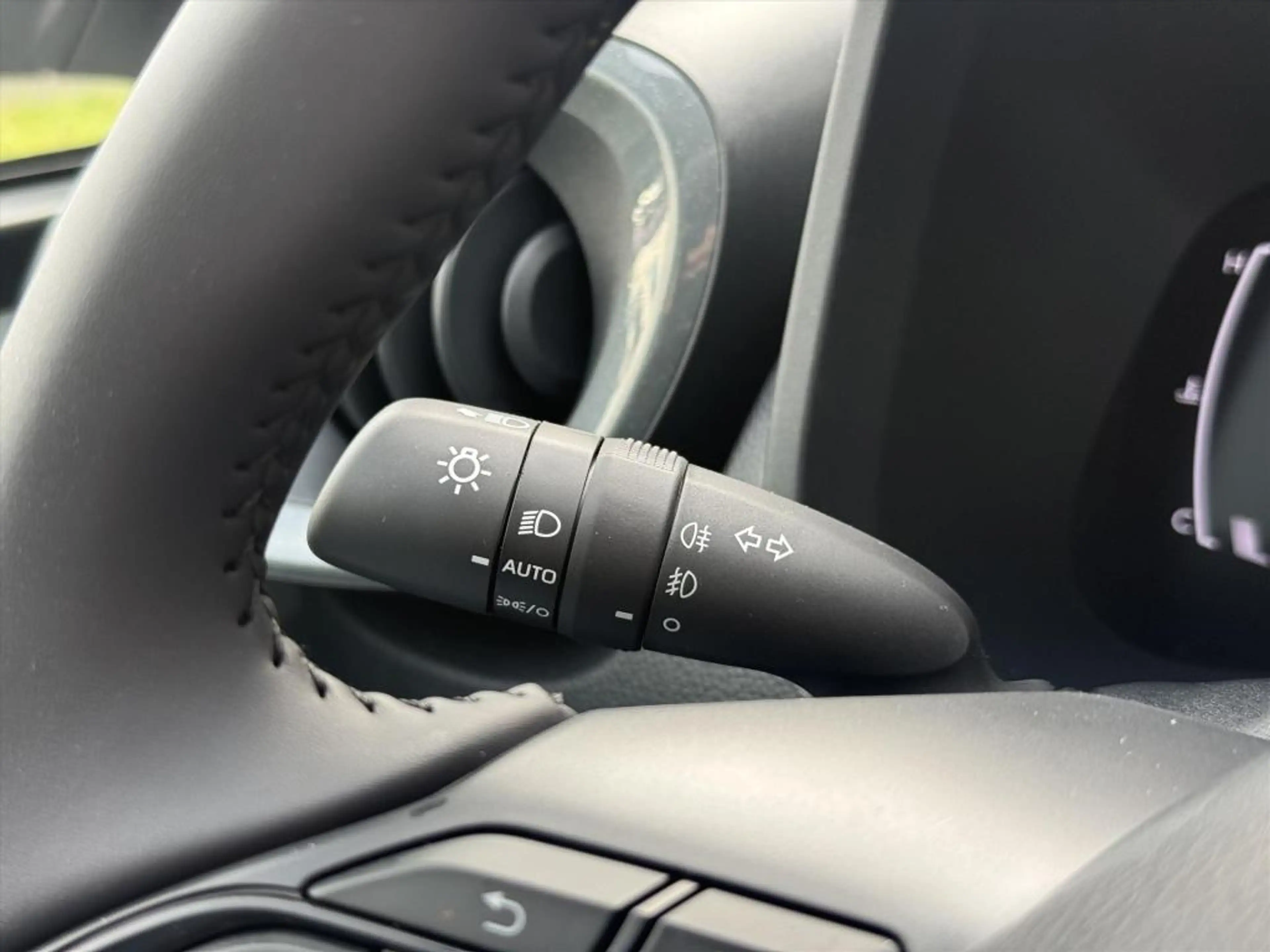 Toyota Aygo X 1.5 Hybrid Pulse Plus | Tarragon, Bi-Tone, Stoelve — photo 19