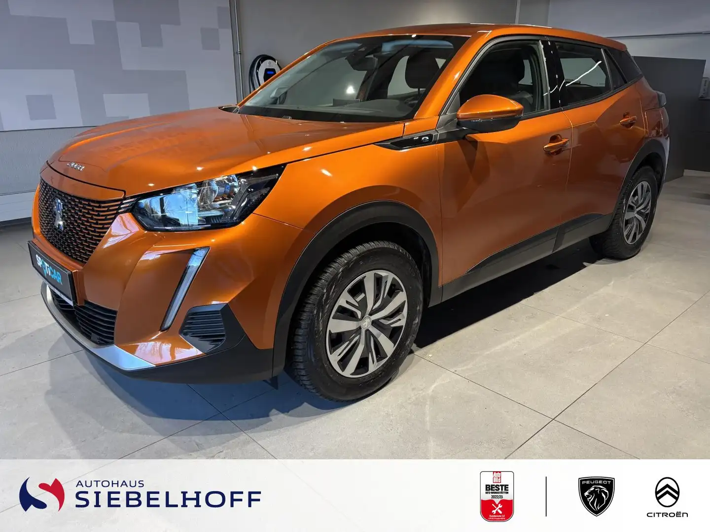 Peugeot 2008 e-2008 Active Elektromotor 136 Orange - 1