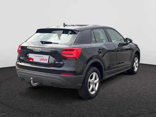 Audi Q2 view 13