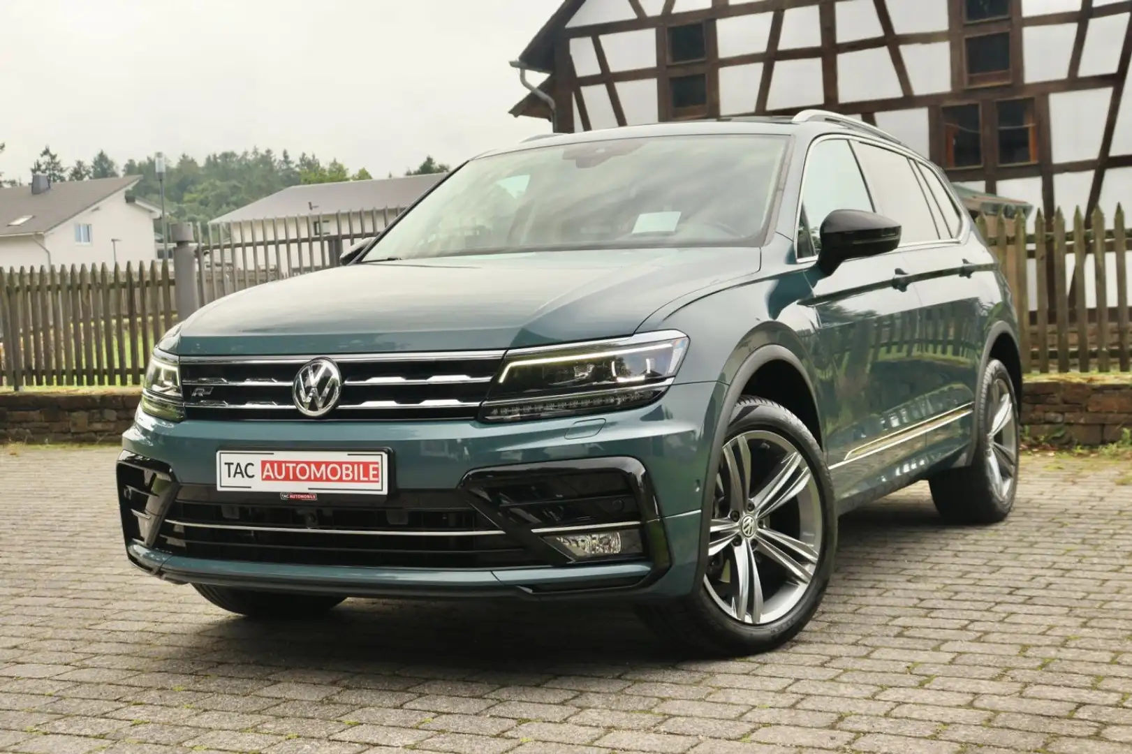 Volkswagen Tiguan Allspace R-line 4MO 7SITZ PANO AHK LED Bleu - 1