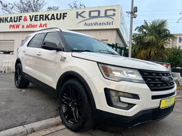 Ford Explorer Facelift 7-Sitzer / 1. Hand