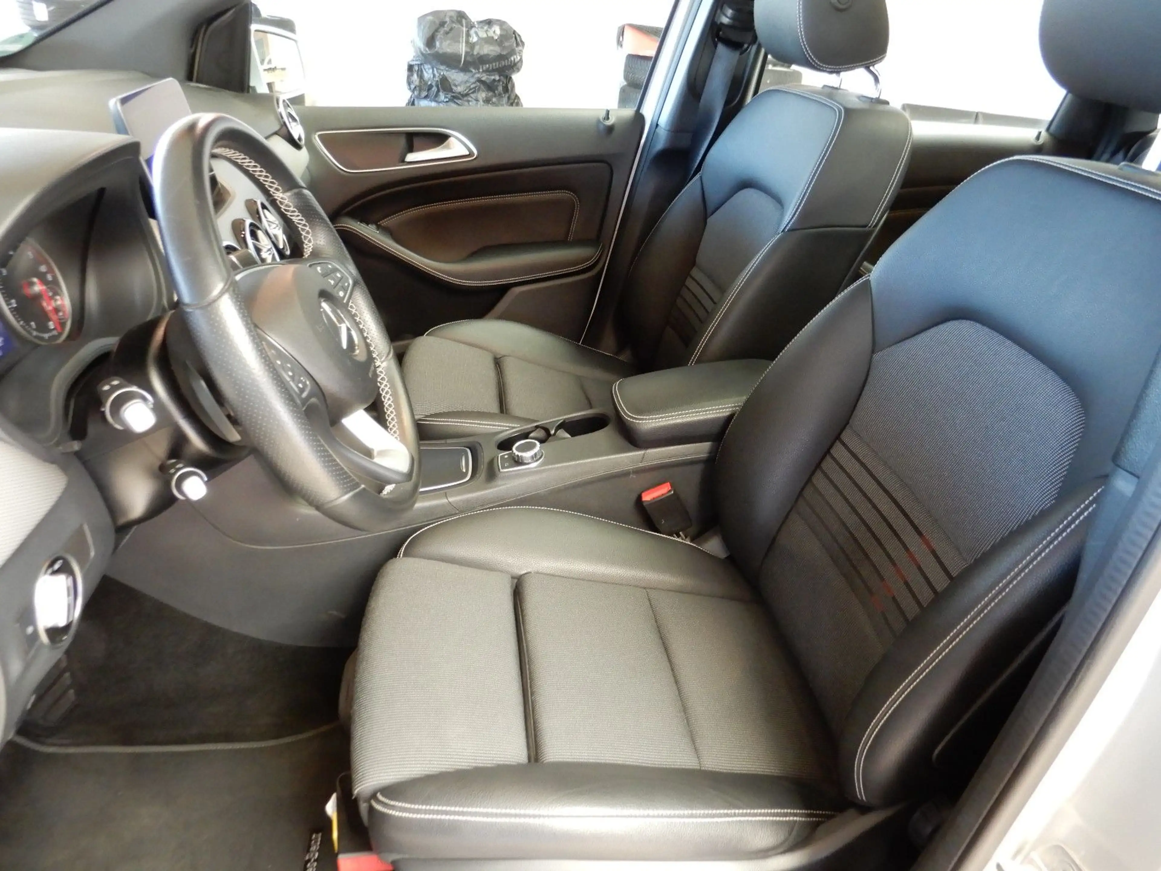 Mercedes-Benz B 220 d DCT, AHK,Panoramadach — photo 10