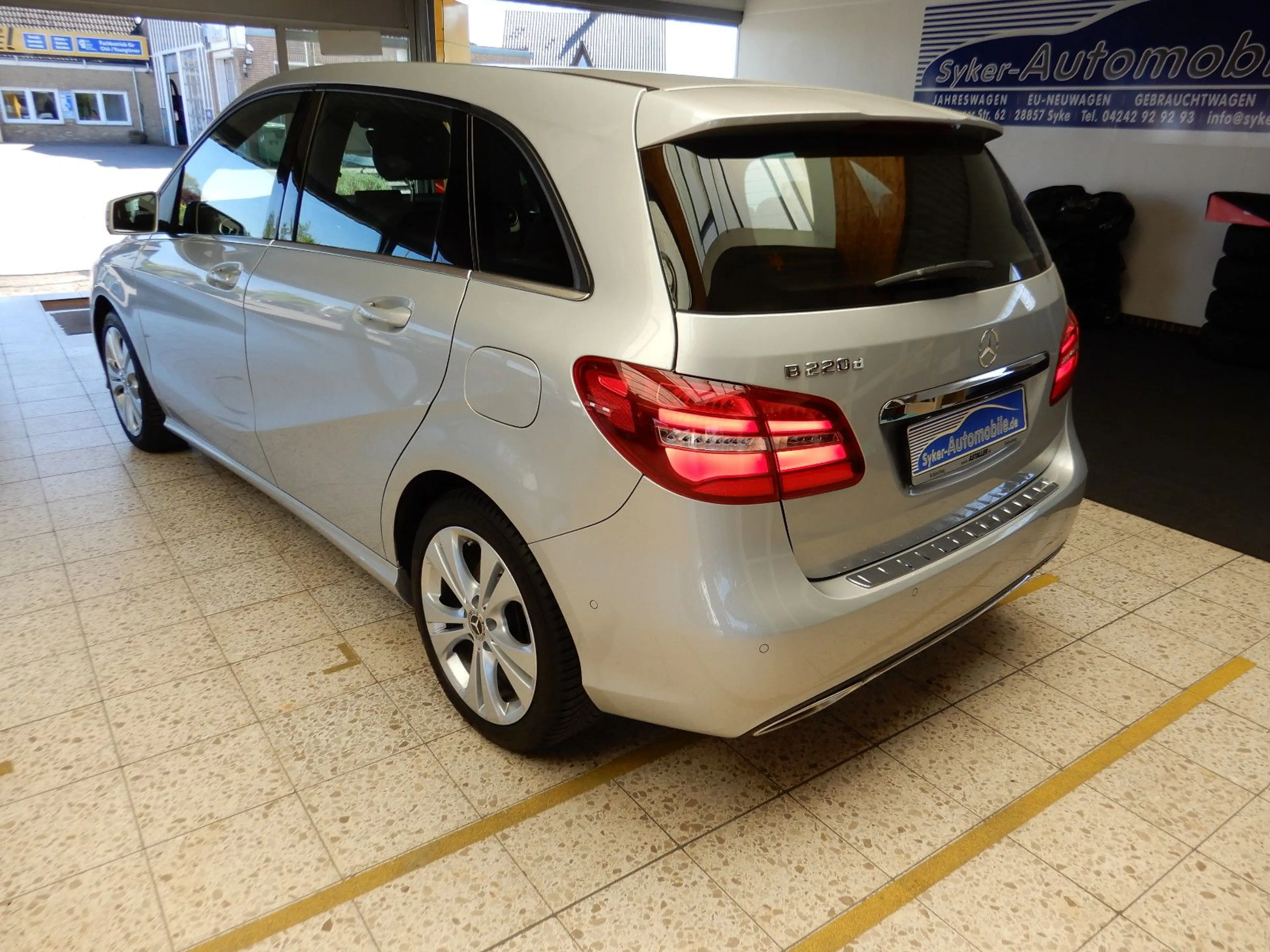 Mercedes-Benz B 220 d DCT, AHK,Panoramadach — photo 7