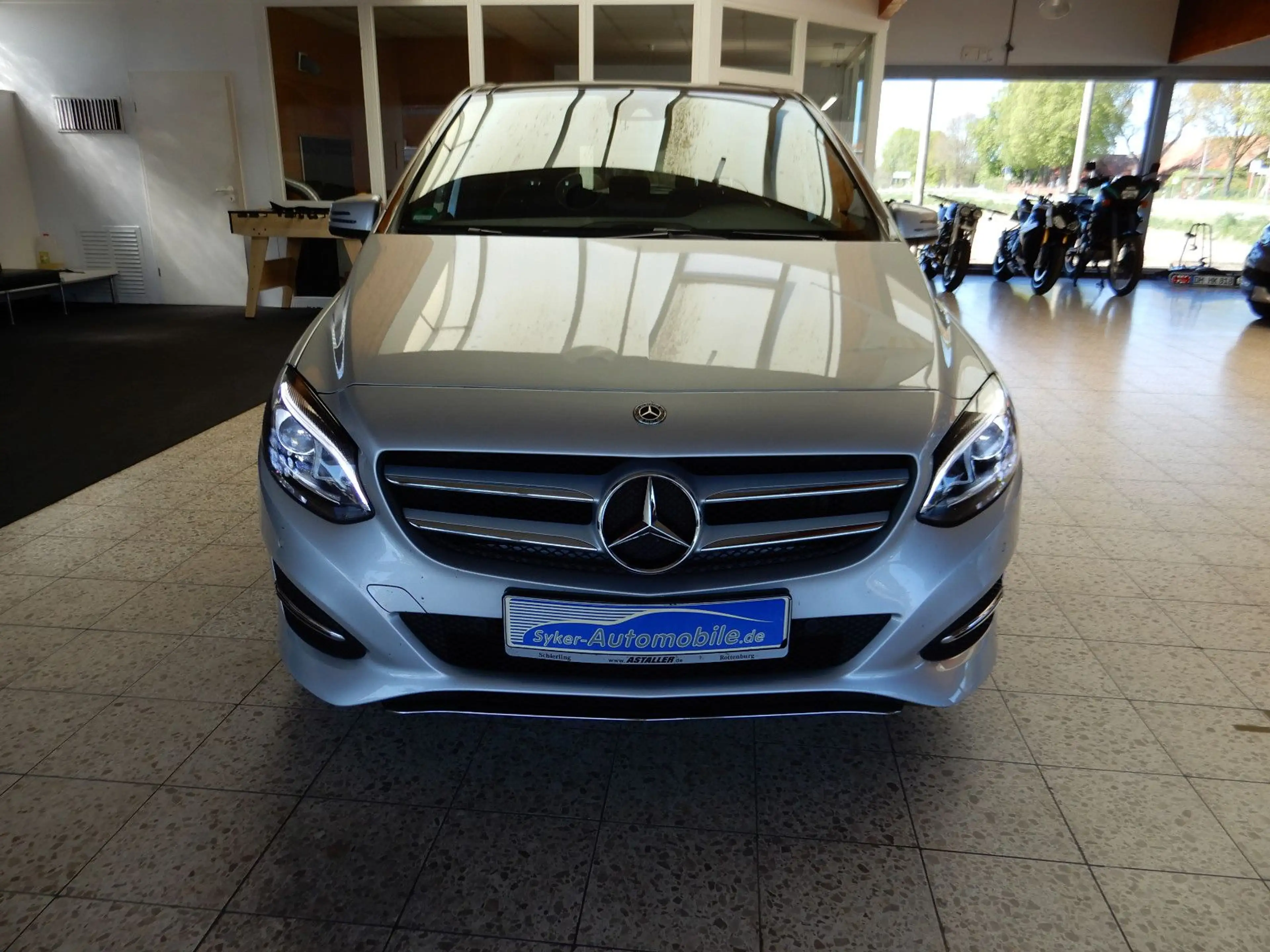Mercedes-Benz B 220 d DCT, AHK,Panoramadach — photo 3