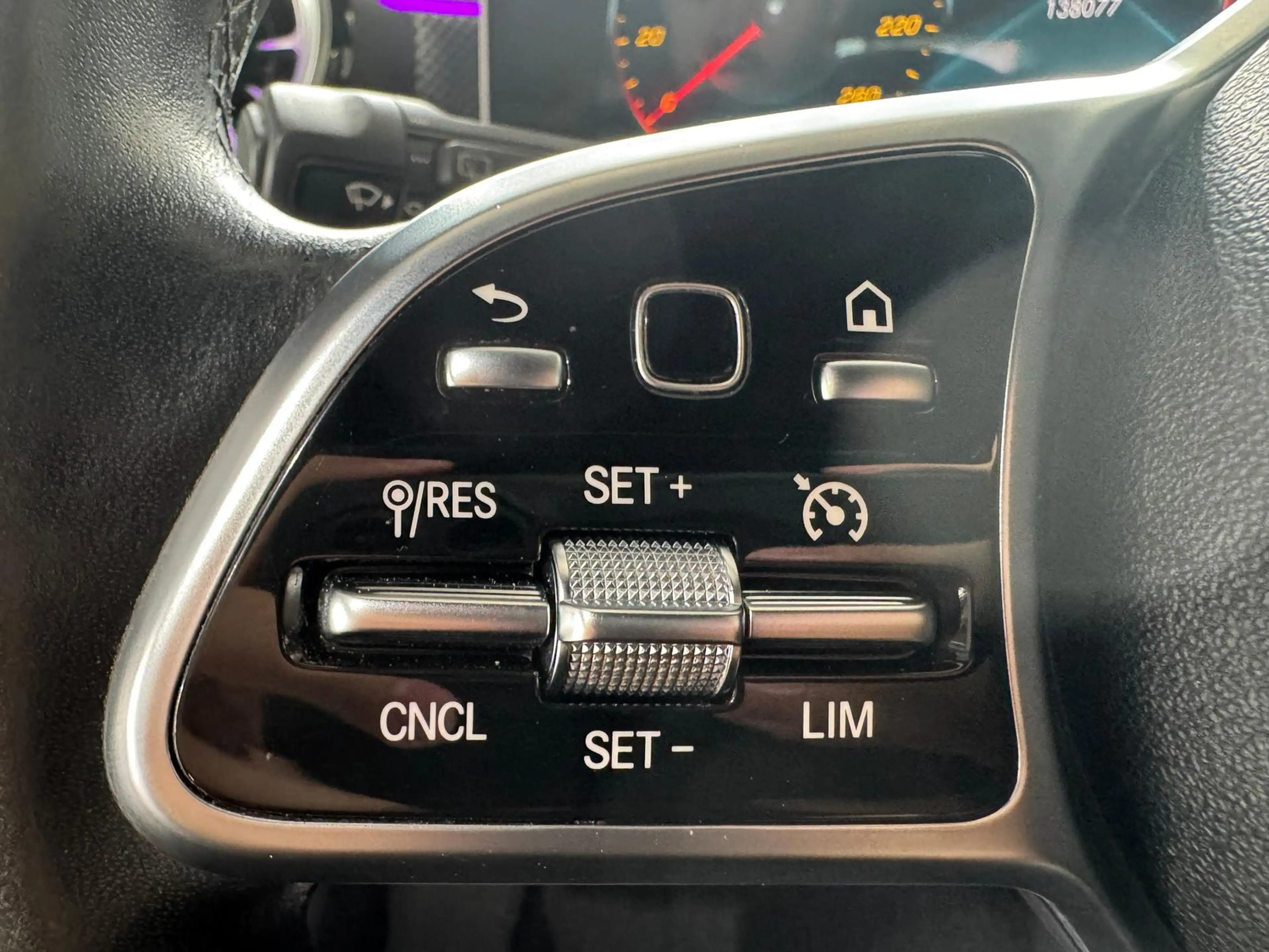 Mercedes-Benz A 200 A200d Progressive 8G-DCT WIDESCREEN LED NAVI PDC — photo 17