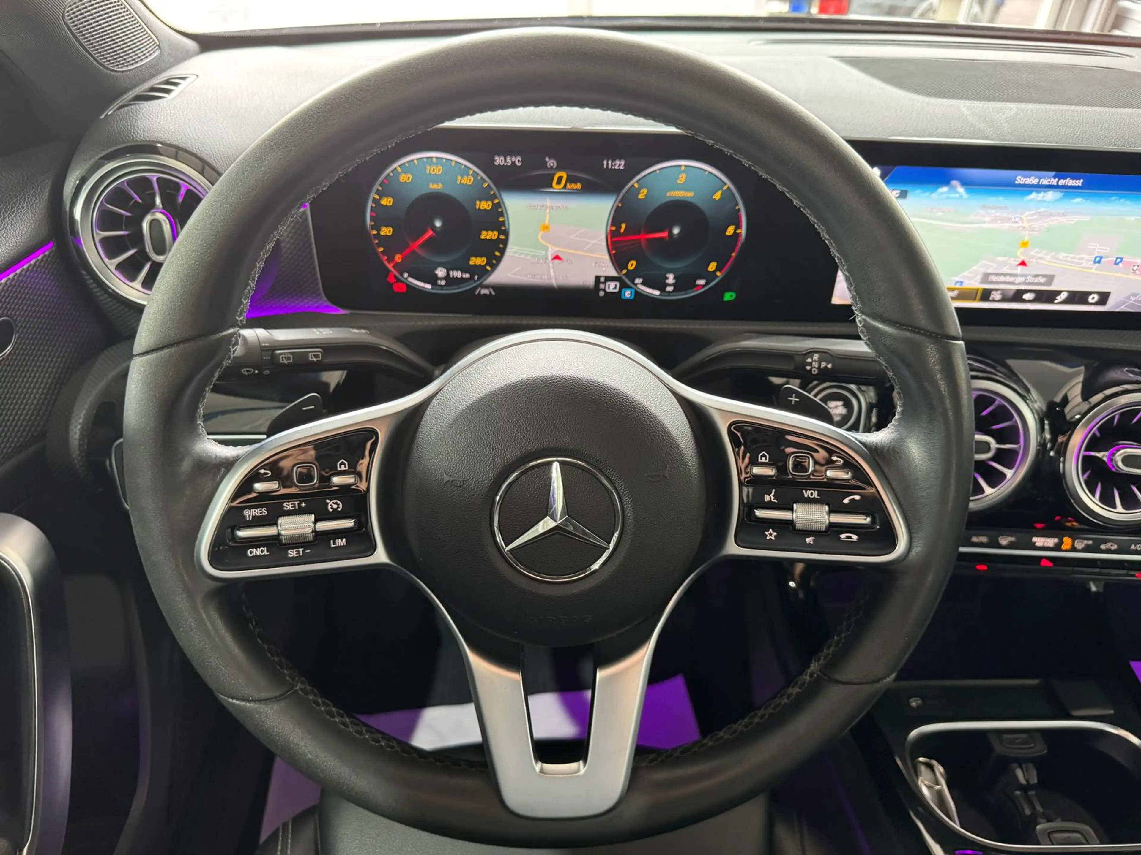 Mercedes-Benz A 200 A200d Progressive 8G-DCT WIDESCREEN LED NAVI PDC — photo 16