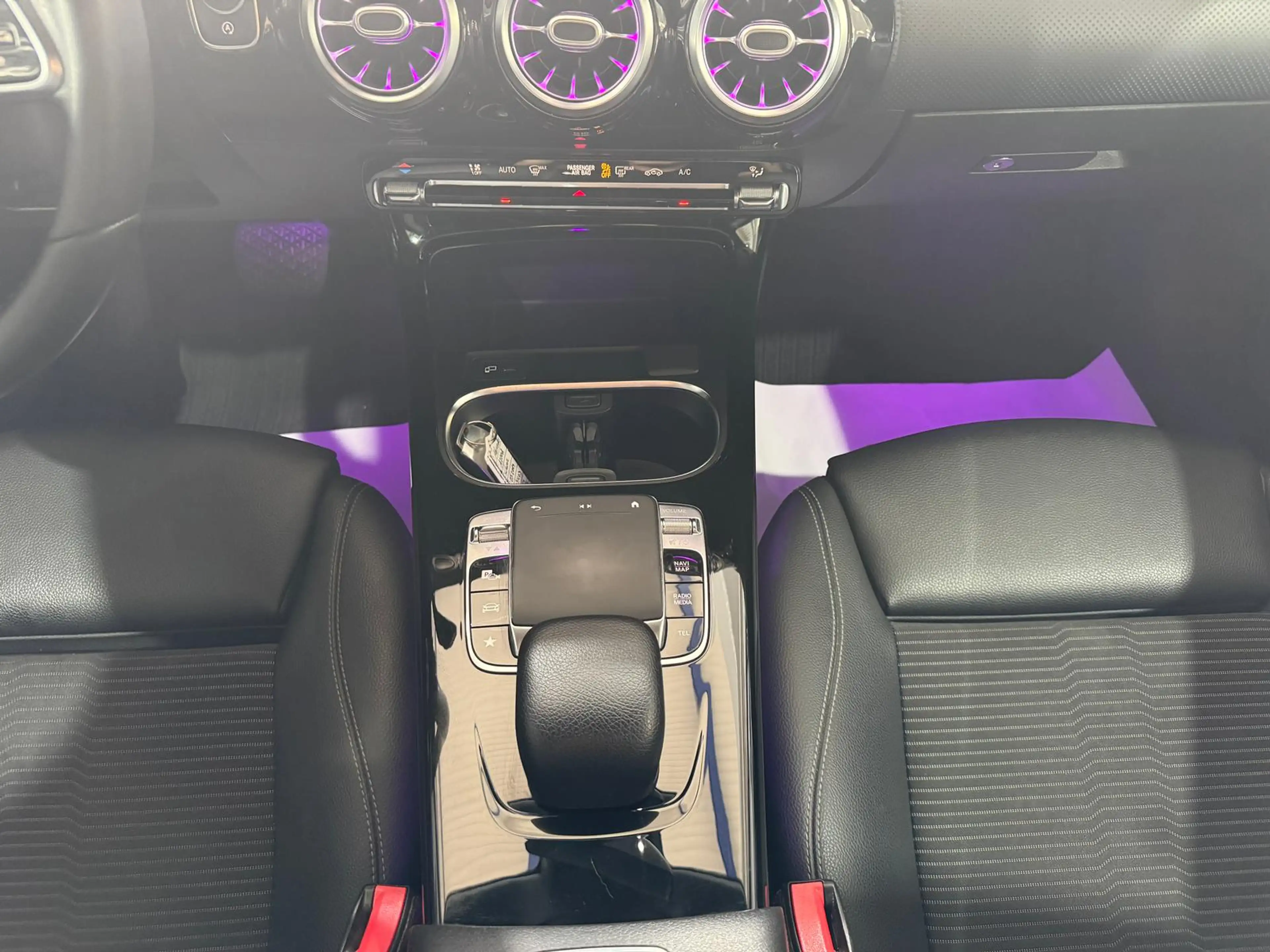 Mercedes-Benz A 200 A200d Progressive 8G-DCT WIDESCREEN LED NAVI PDC — photo 20