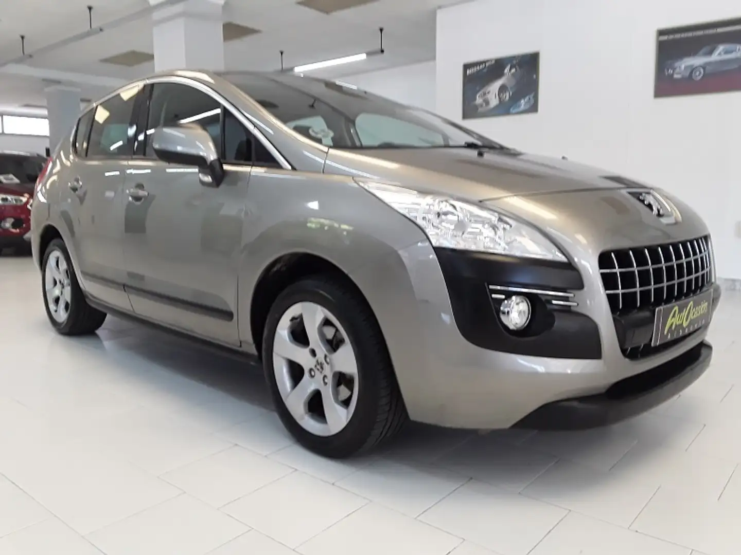 Peugeot 3008 3008 1.6HDI FAP Premium Premium Beige - 2